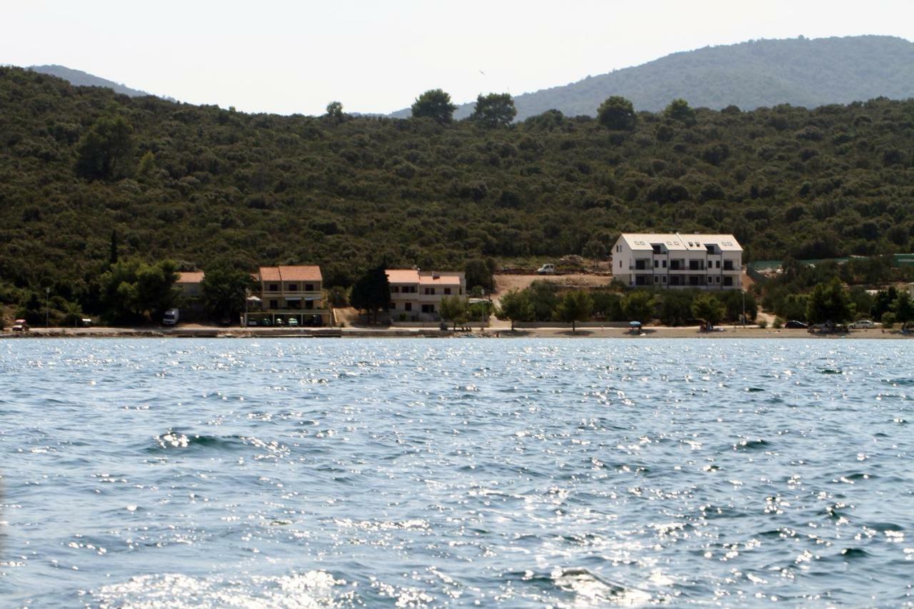 Apartments Vlatko Drače Eksteriør bilde